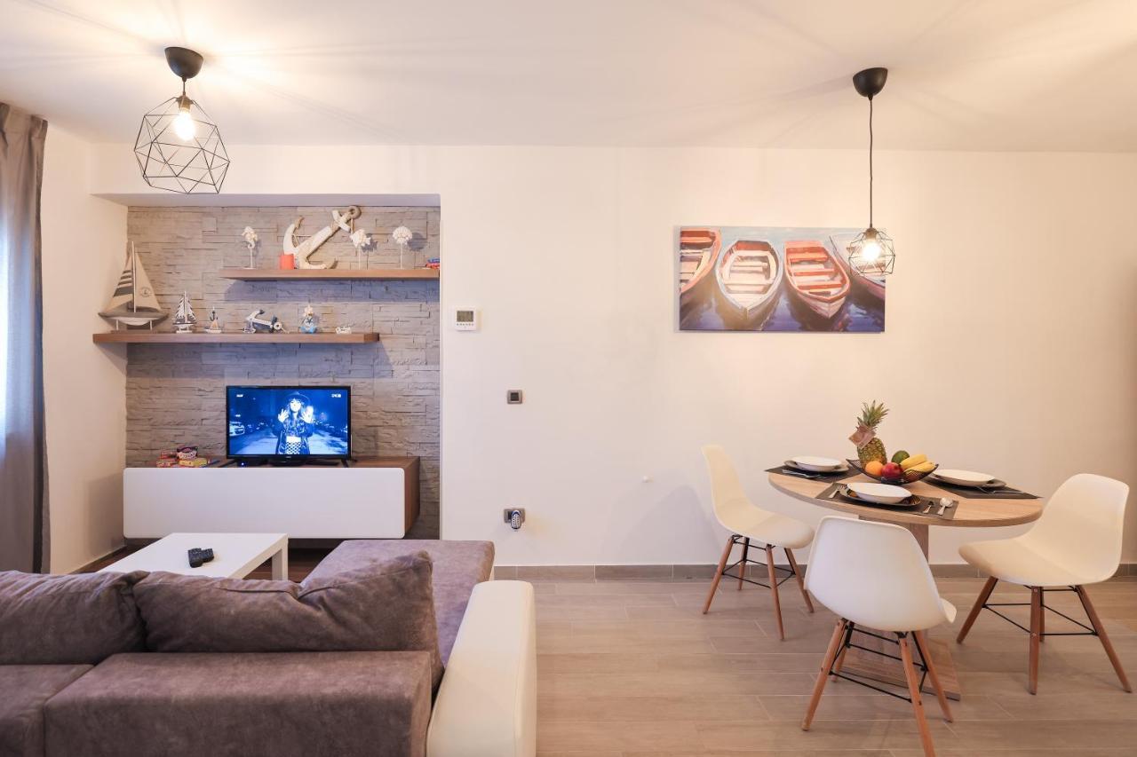 Apartament Coco Pirovac Zewnętrze zdjęcie